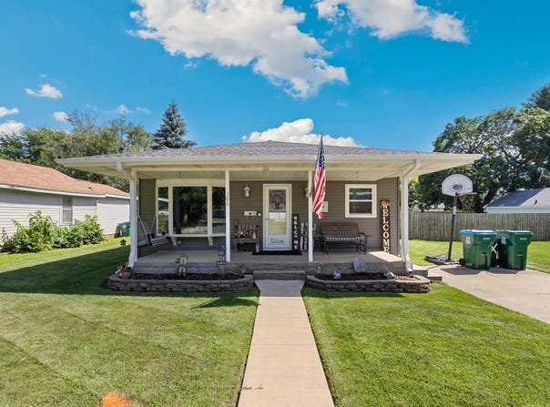 306 E 9th, ROCK FALLS, IL 61071