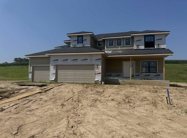 18512 Sycamore Drive, Gretna, NE 68028