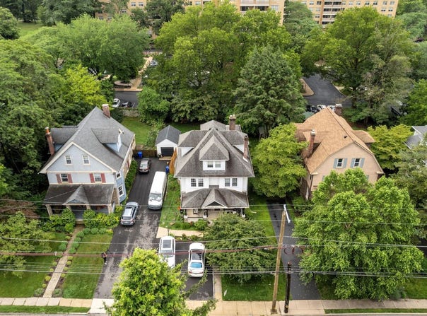 123 TOWNSHIP LINE ROAD, JENKINTOWN, PA 19046