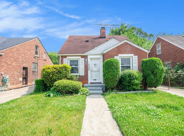 16086 Carlisle Street, Detroit, MI 48205