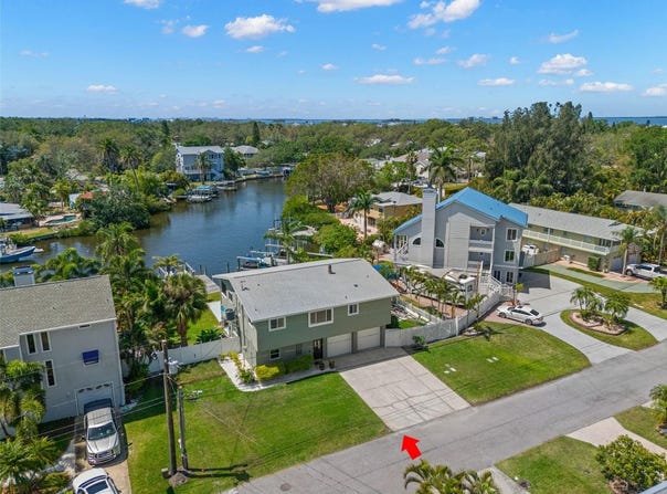 261 KENTUCKY AVENUE, CRYSTAL BEACH, FL 34681