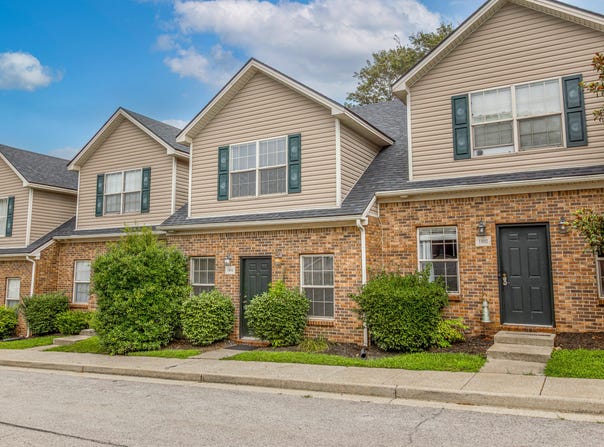 1104 Oatlands Park, Lexington, KY 40509