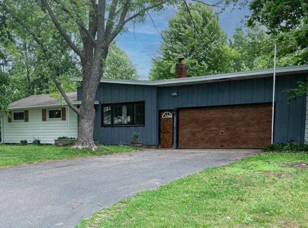 3331 OAK AVENUE, Stevens Point, WI 54481