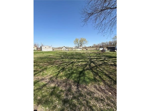 000 Dawson Street, Easton, KS 66020