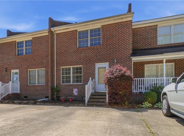 705 Basnight Court, Chesapeake, VA 23322