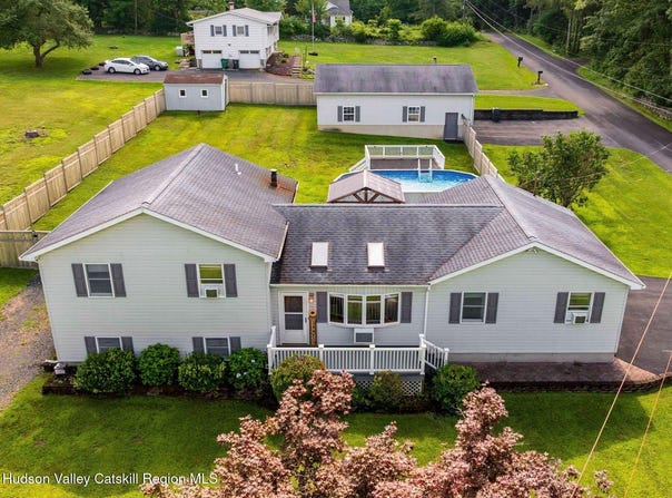 11 Hoppenstedt Road, Wallkill, NY 12589