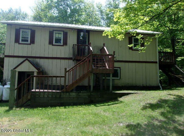 428 Bartman Road, Johnsburg, NY 12811