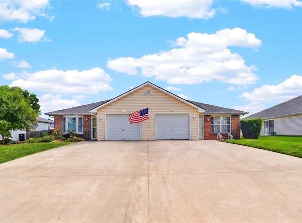 2228 Addie Drive, Pleasant Hill, MO 64080