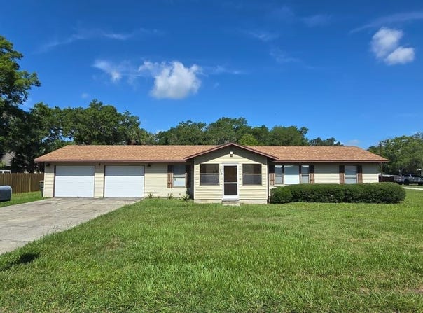 541 SUNSET AVENUE, UMATILLA, FL 32784
