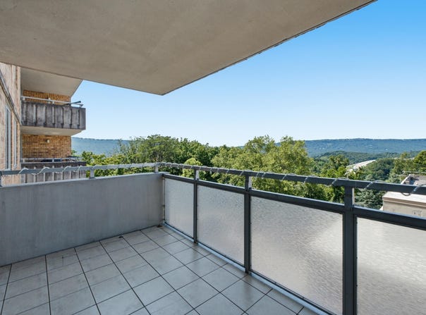 1131 Stringers Ridge Road, Chattanooga, TN 37405