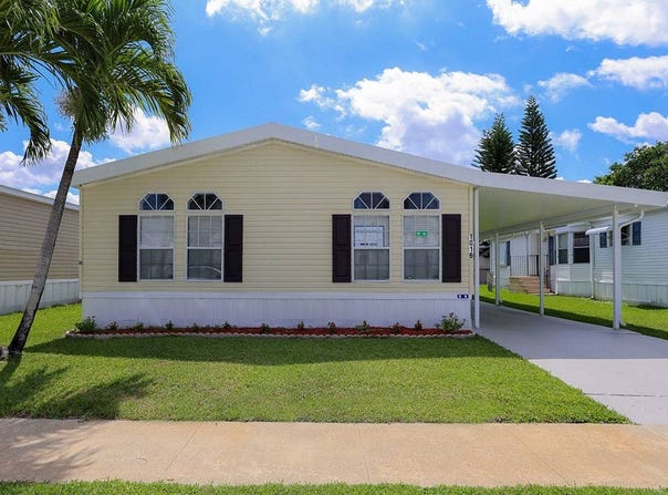 1016 SW 114th Terrace, Davie, FL 33325