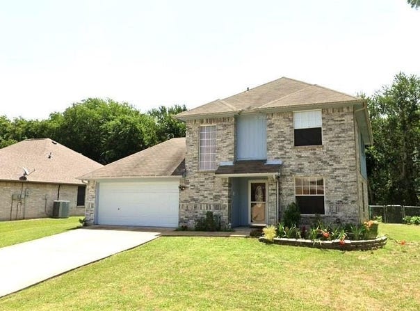 1705 Creekside Ave, Sherman, TX 75092
