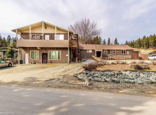 631 N Warren Dr, Newport, WA 99156