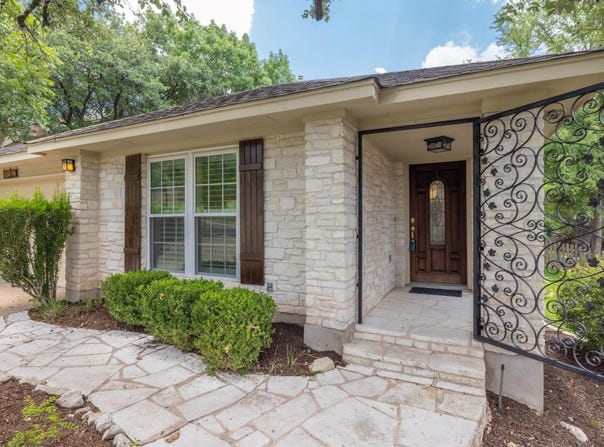 10909 Grapevine LN, Austin, TX 78759