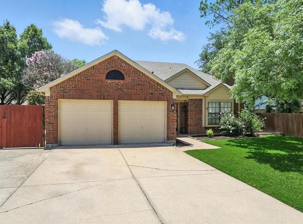 1227 Eaton Lane, Grapevine, TX 76051