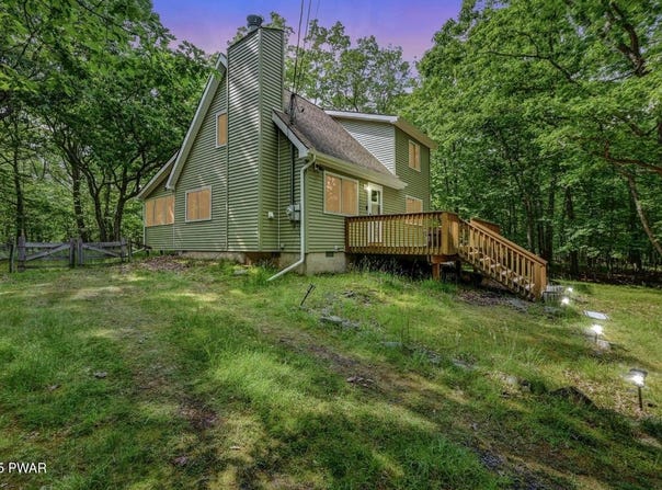 124 Granite Drive, Hawley, PA 18428