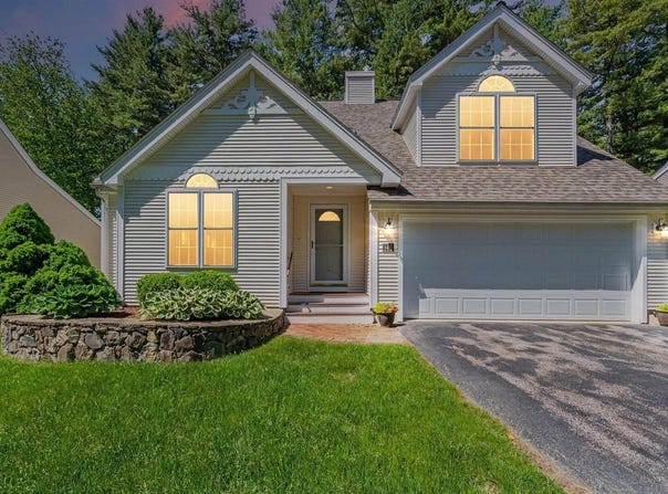 143 Hampton Meadows, Hampton, NH 03842