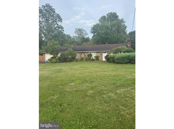 525 KUTCHER ROAD, SOUTHAMPTON, PA 18966