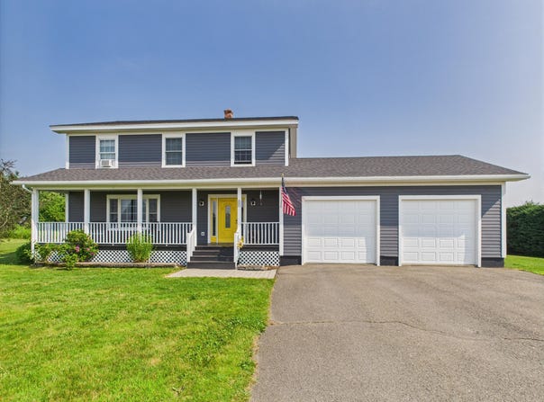 15 Superior Drive, Caribou, ME 04736