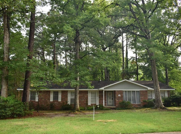 1106 Dogwood St., Magnolia, AR 71753