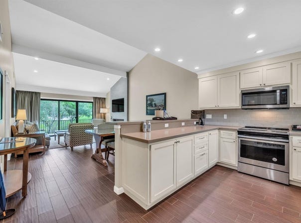 883 Oak Leaf Way, Napa, CA 94558