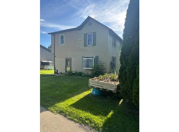 517 Bobtown Street, Bloomington, WI 53804