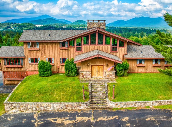 33 Evans Lane, Lake Placid, NY 12946