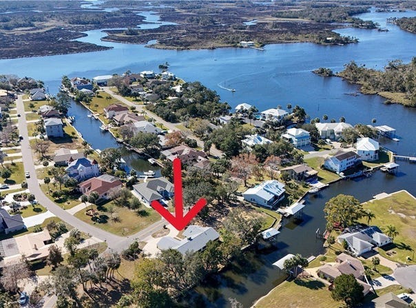 11929 W Riverhaven Dr, Homosassa, FL 34448