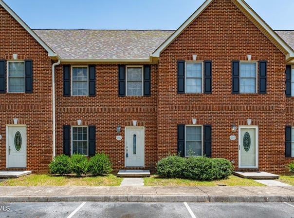 1709 Cherokee Road, Johnson City, TN 37604