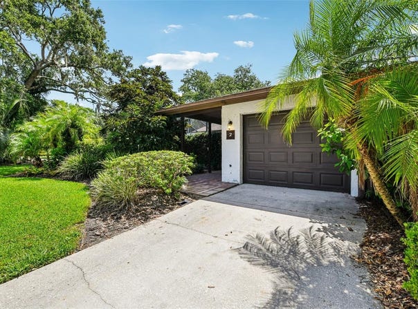 2 HUNTLEY COURT, HAINES CITY, FL 33844