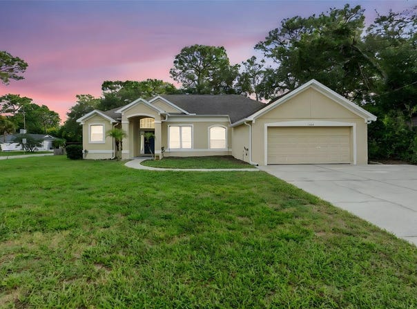 1040 ALBERTA STREET, LONGWOOD, FL 32750
