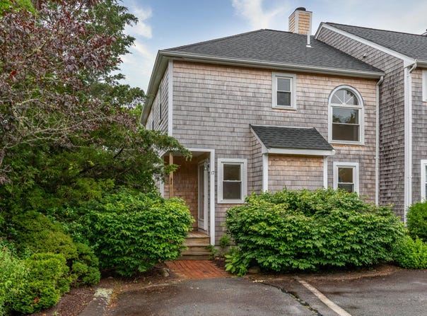 17 Harbor Hill Drive, Bourne, MA 02532