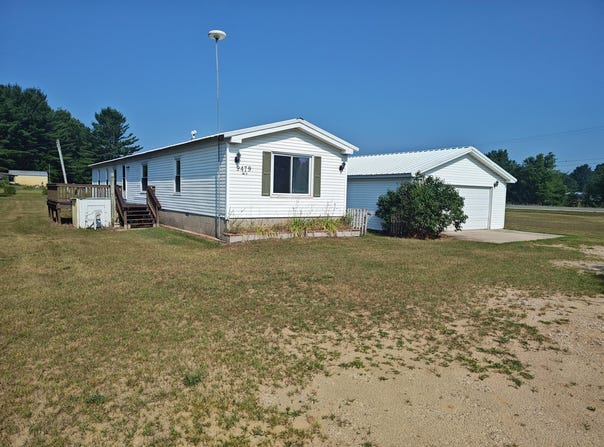 9479 Bailey Road, Howard City, MI 49329
