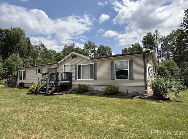 N13515 Newberg, Channing, MI 49815