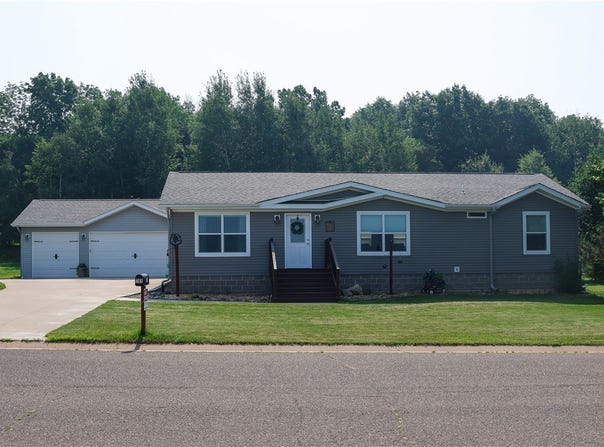765 Hilltop Lane, St Croix Falls, WI 54024