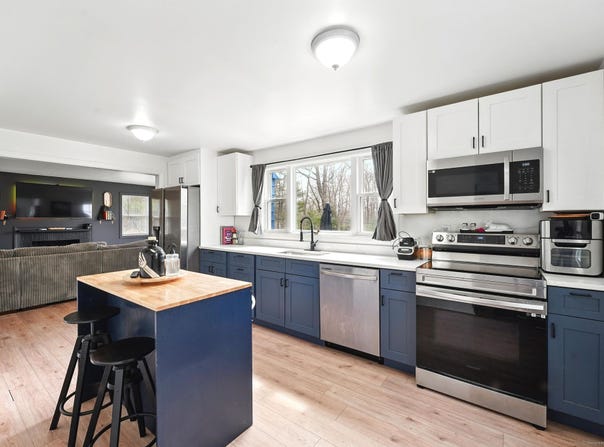 51 Hebron Road, Marlborough, CT 06447