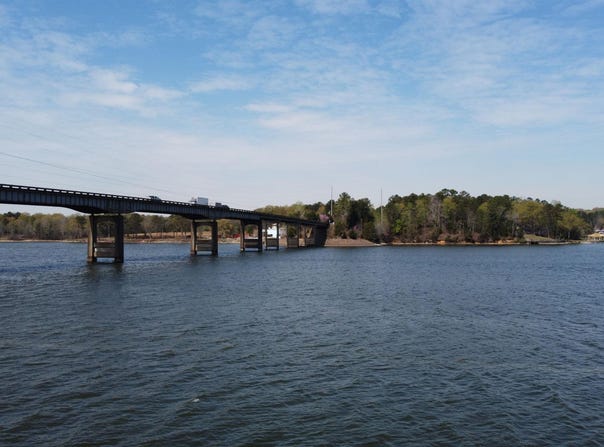 65 RIVERVIEW LANE, TALLADEGA, AL 35160