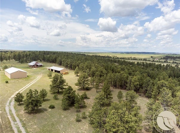 203 Cottonwood, Roundup, MT 59072