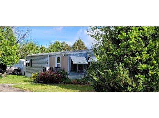 1102 W 2nd Street, Oshkosh, NE 69154