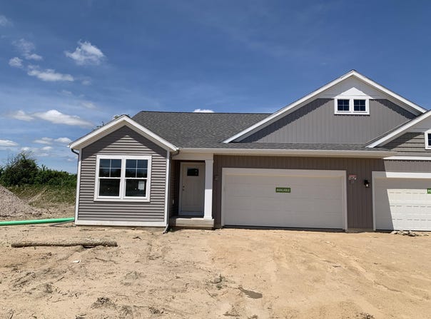 997 Scioto Drive NW, Comstock Park, MI 49321