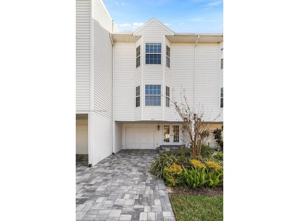 3331 Lighthouse Point Lane, Jacksonville, FL 32250