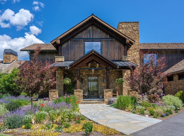 5060 W EAGLE Road, Wilson, WY 83014