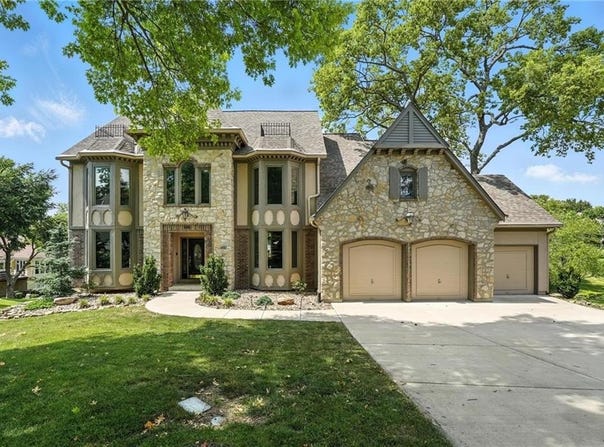 5806 W 130th Street, Overland Park, KS 66209