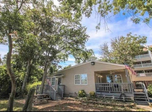 401 28th Ave. S, North Myrtle Beach, SC 29582