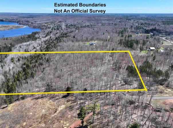 Ridgecrest Dr, Dollar Bay, MI 49922