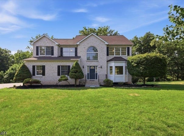 151 Brandon Ct, Branchburg Twp., NJ 08853-4230