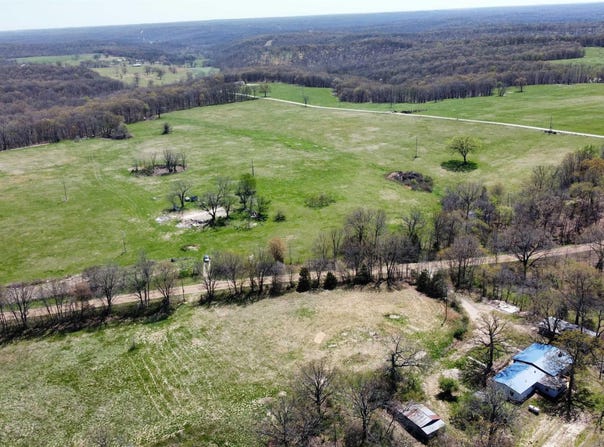 151 State Road FF, Edwards, MO 65326