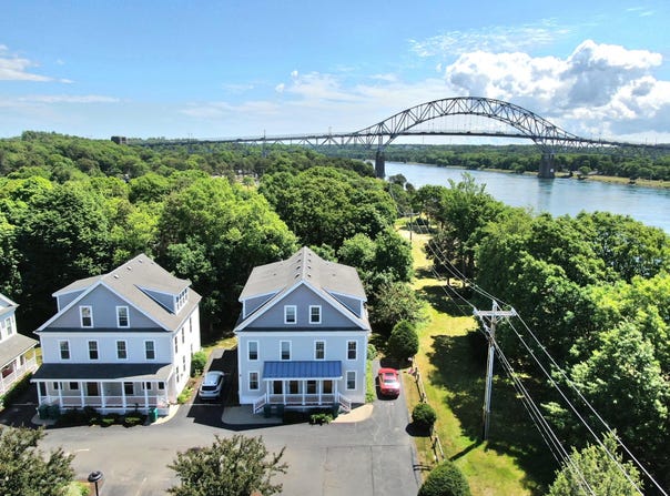 3 Honora Lane, Buzzards Bay, MA 02532