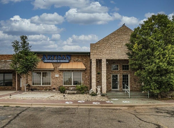 4308 Olton Rd, Plainview, TX 79072