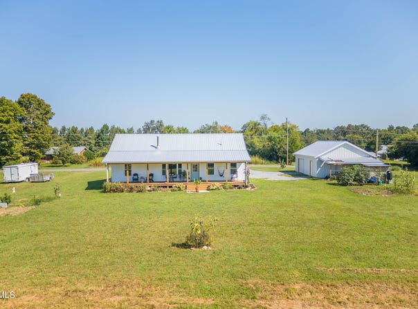 300 Deerwood Road, Greeneville, TN 37743